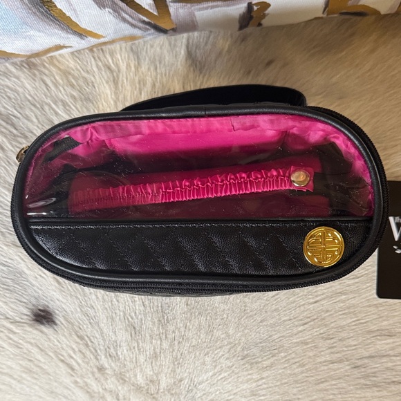 BuDhaGirl Stylish Black Travel Case for bangles - Picture 4 of 7